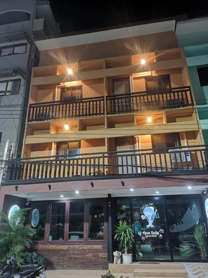 Captain Joe Cafe & Hostel Hua Hin Exterior foto